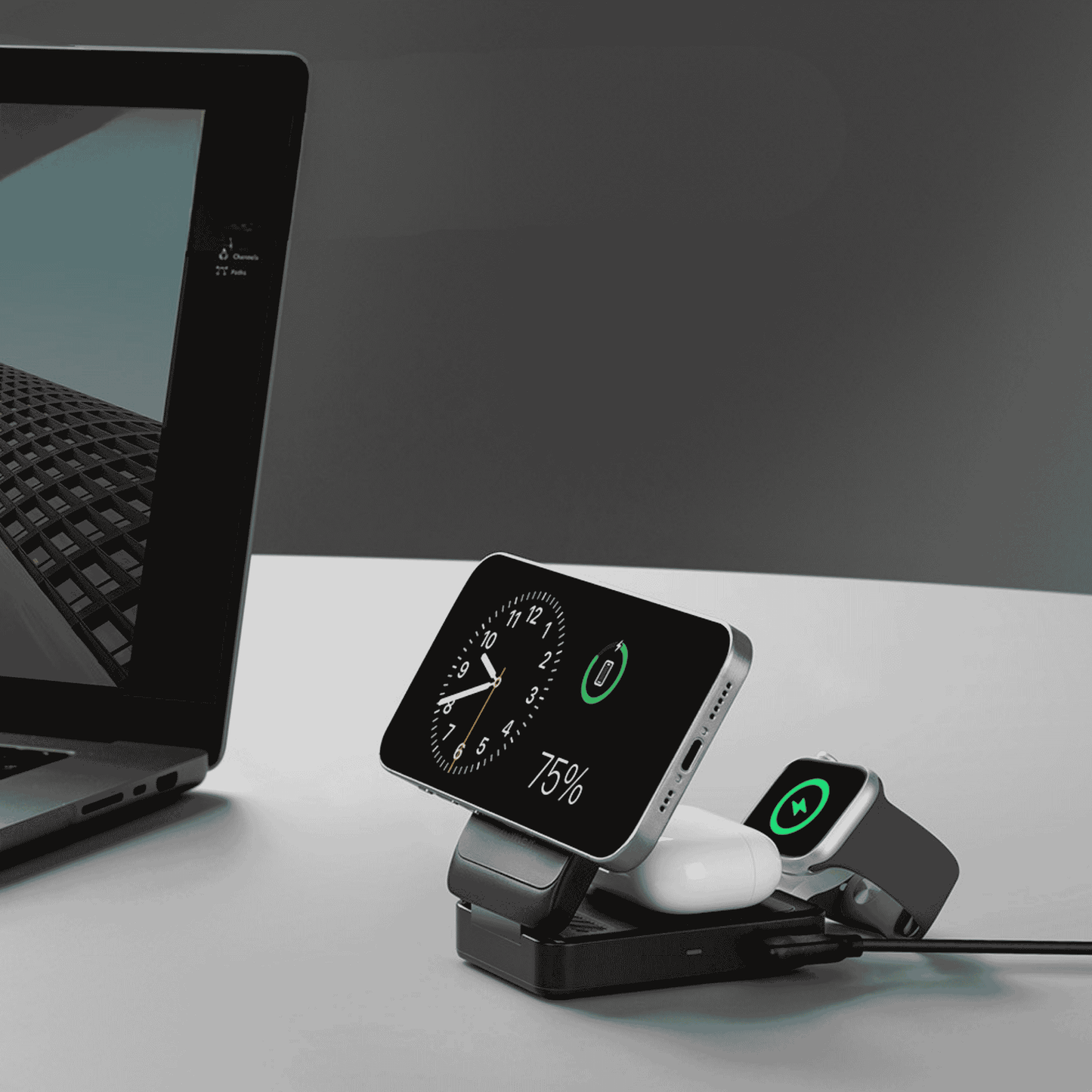 Anker MagGo Charging Station │ Wireless 15W  3-in-1 Foldable